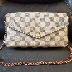Louis Vuitton Felice Pochette